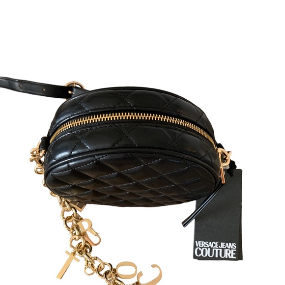 Versace Jeans Couture Quilted Rounded Crossbody Bag Gold-tone Chain Logo Charms - Picture 5 of 13